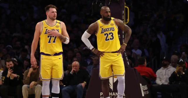 开云体育-防守顶级+双星兜底进攻 湖人梦回2020真要夺冠？