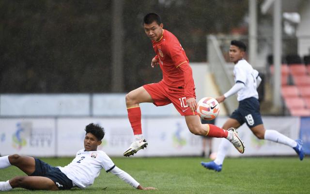 开云登录网址入口-U17亚预赛射手王来自中国！15岁新星王钰栋3场8球